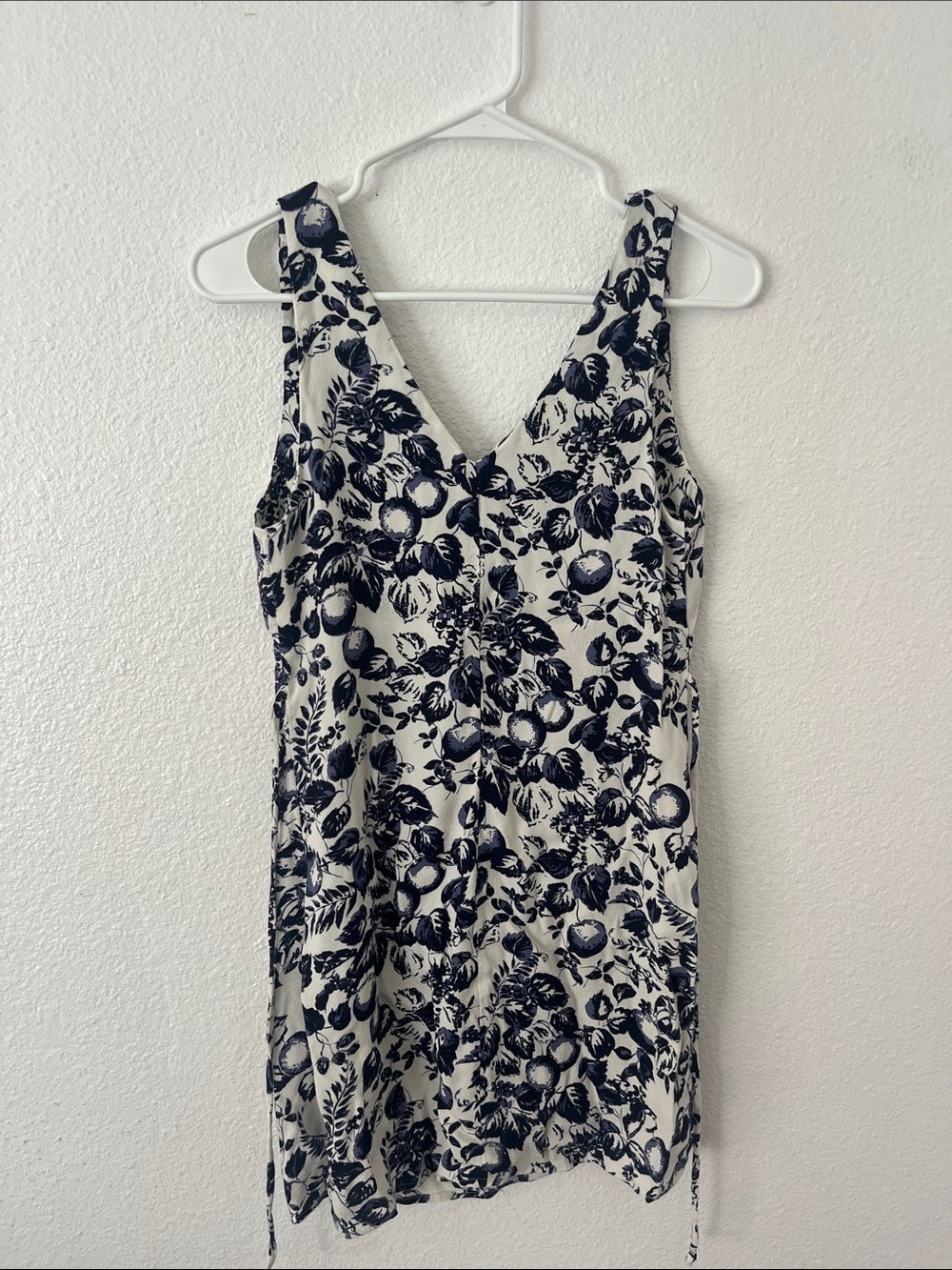 Reformation Gianni Blue White Mini dress in Orangerie fruit print, size M - Picture 8 of 8